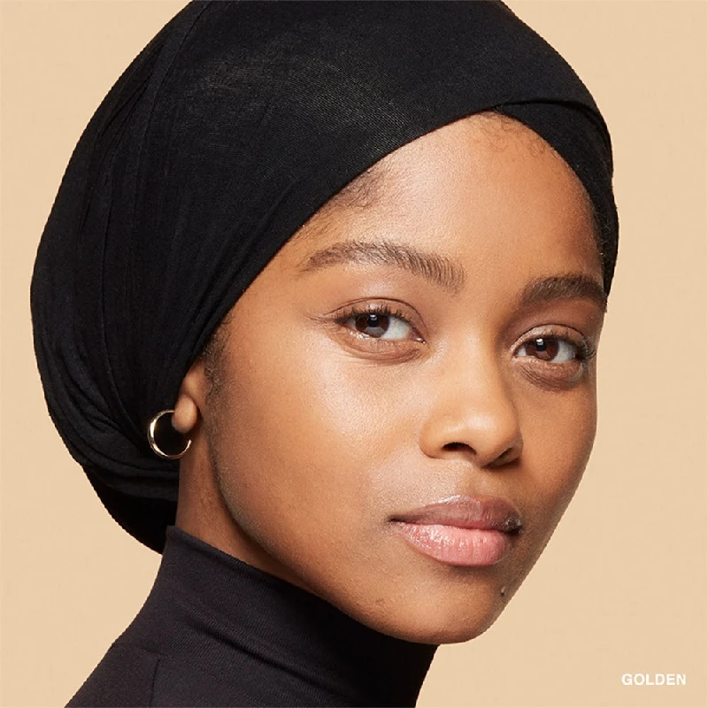 Bobbi Brown Skin Long-Wear Weightless Foundation SPF 15, Golden-2.webp